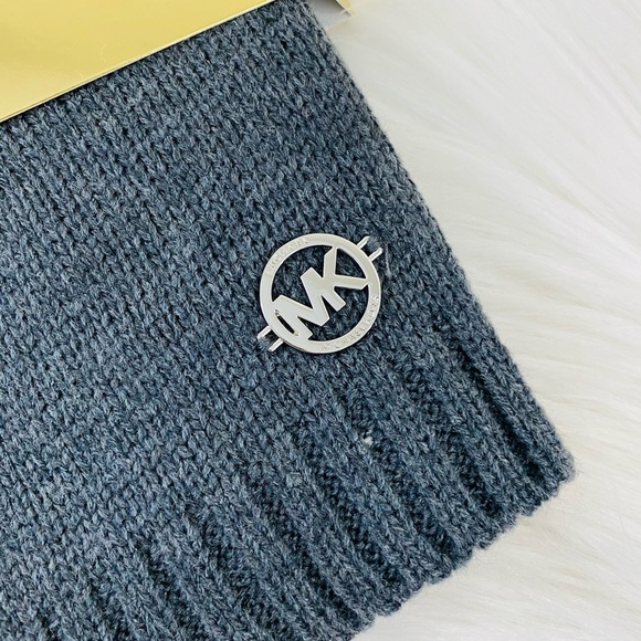 Michael Kors Women’s Hat & Scarf Set - Picture 3 of 7